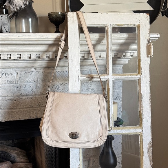Fossil Handbags - Fossil Off-White Crossbody Bag